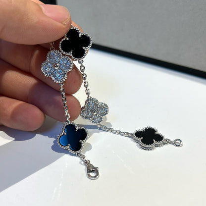 [Star Jewelry] CLOVER 5 MOTIF ONYXS BRACELET COLLECTION