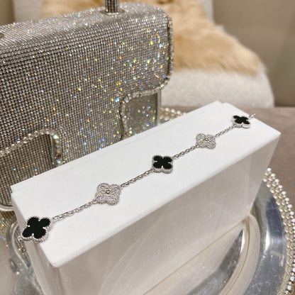 [Star Jewelry] CLOVER 5 MOTIF ONYXS BRACELET COLLECTION