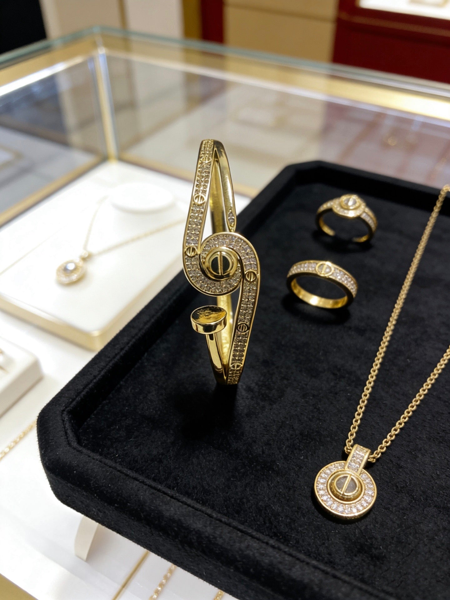 [Star Jewelry] Cartier Juste un Clou Nail Series Spinning Diamond Bracelet