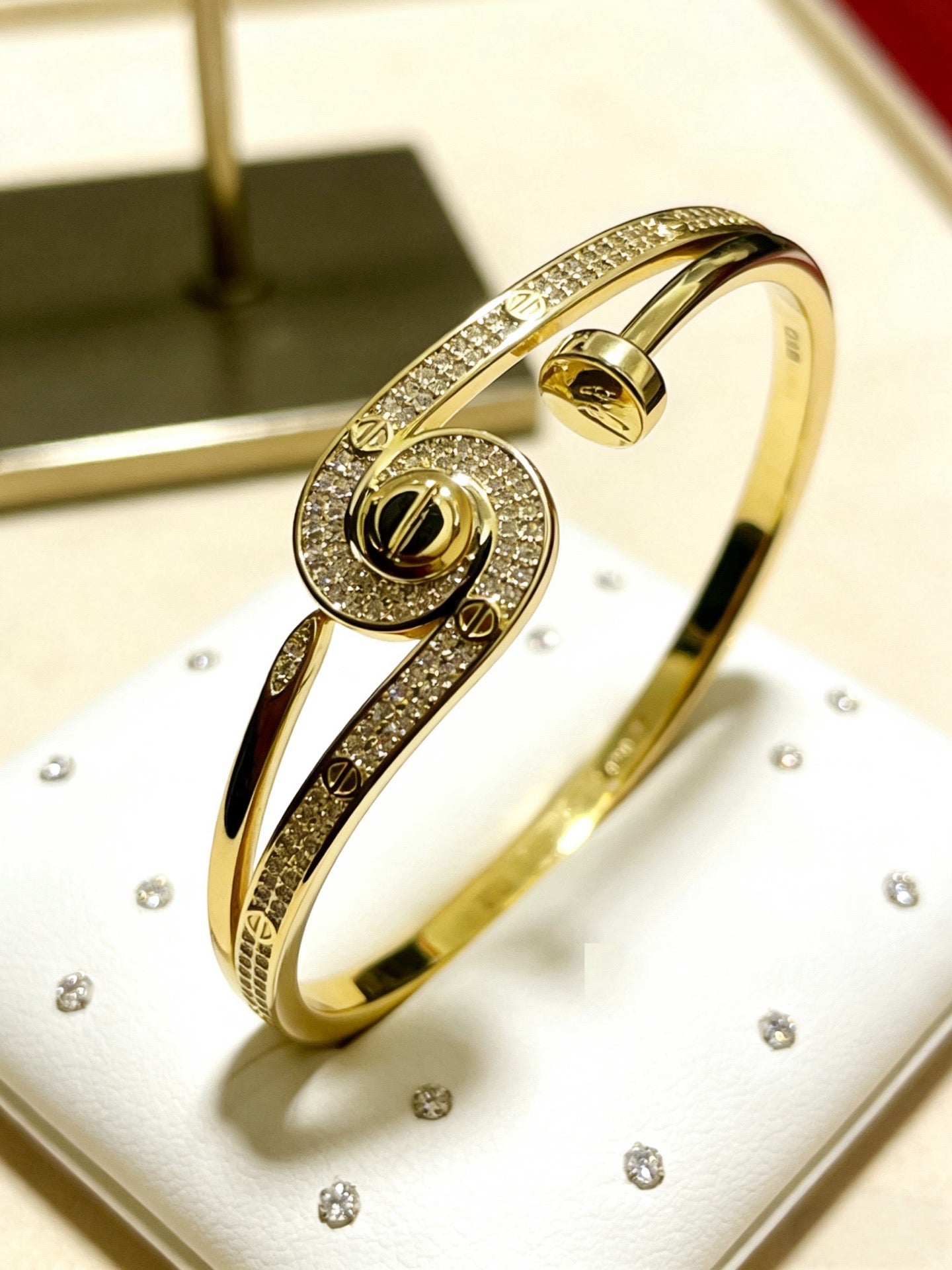 [Star Jewelry] Cartier Juste un Clou Nail Series Spinning Diamond Bracelet