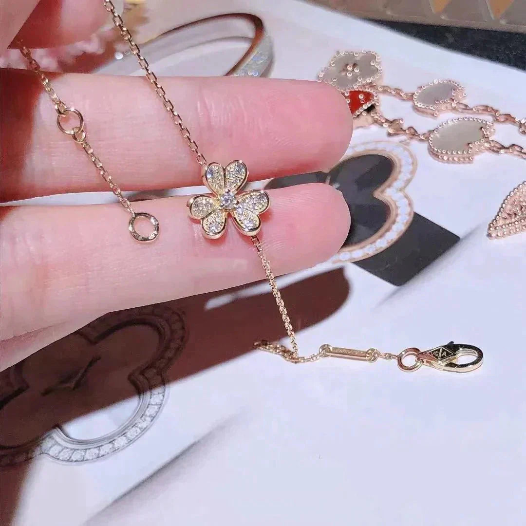 [Star Jewelry]FRIVOLE GOLD FLOWER DIAMOND BRACELET