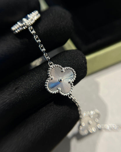 [Star Jewelry] CLOVER 5 MOTIF LASER BRACELET COLLECTION