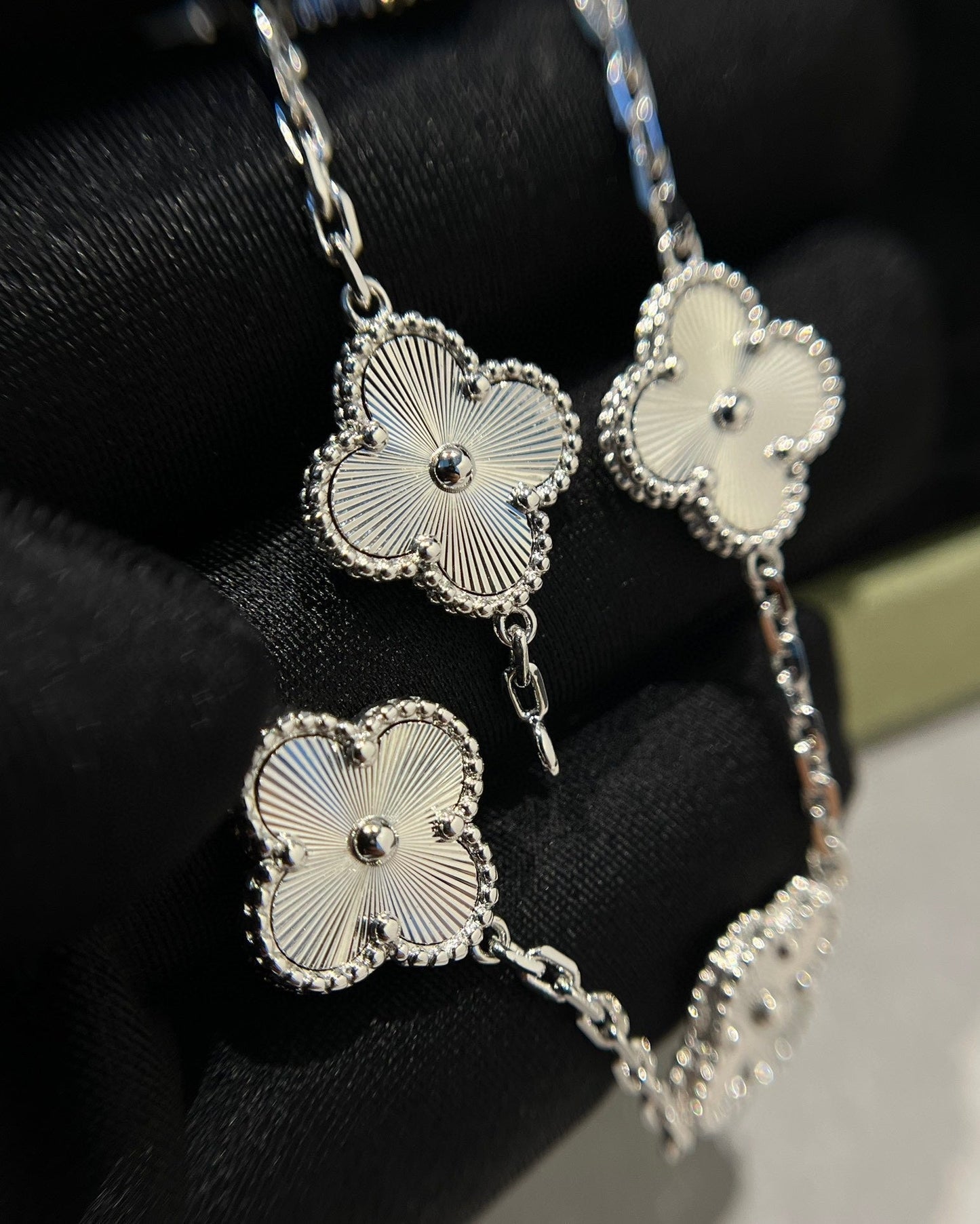 [Star Jewelry] CLOVER 5 MOTIF LASER BRACELET COLLECTION