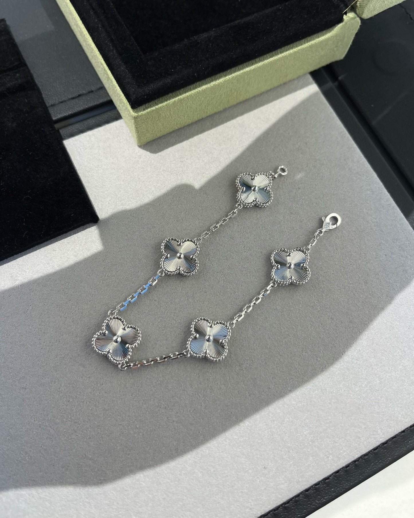 [Star Jewelry] CLOVER 5 MOTIF LASER BRACELET COLLECTION